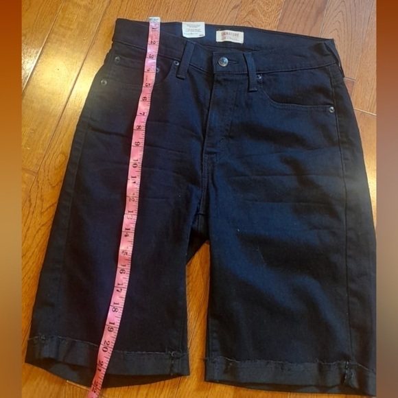 Levi’s Strauss black  mid rise Bermuda jeans shorts Sz L - Picture 6 of 7